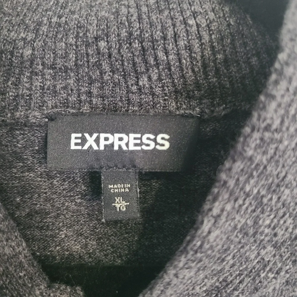 Express 100% Cotton 3 Button Mock Neck Sweater Size XL Charcoal‎ Gray Mens